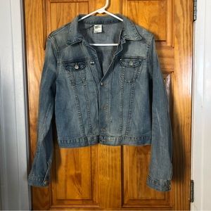 H&M light wash denim jacket